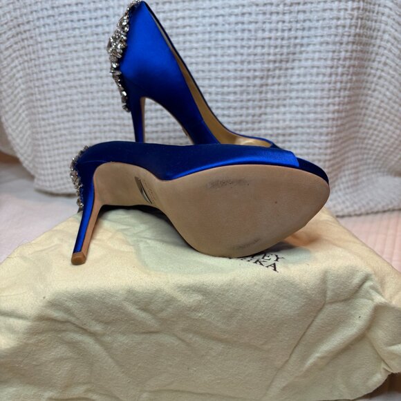 Badgley Mischka Kiara peep-toe platform pumps - Picture 3 of 4